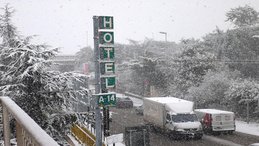 Hotel A-14 โมดูโญ ภายนอก รูปภาพ