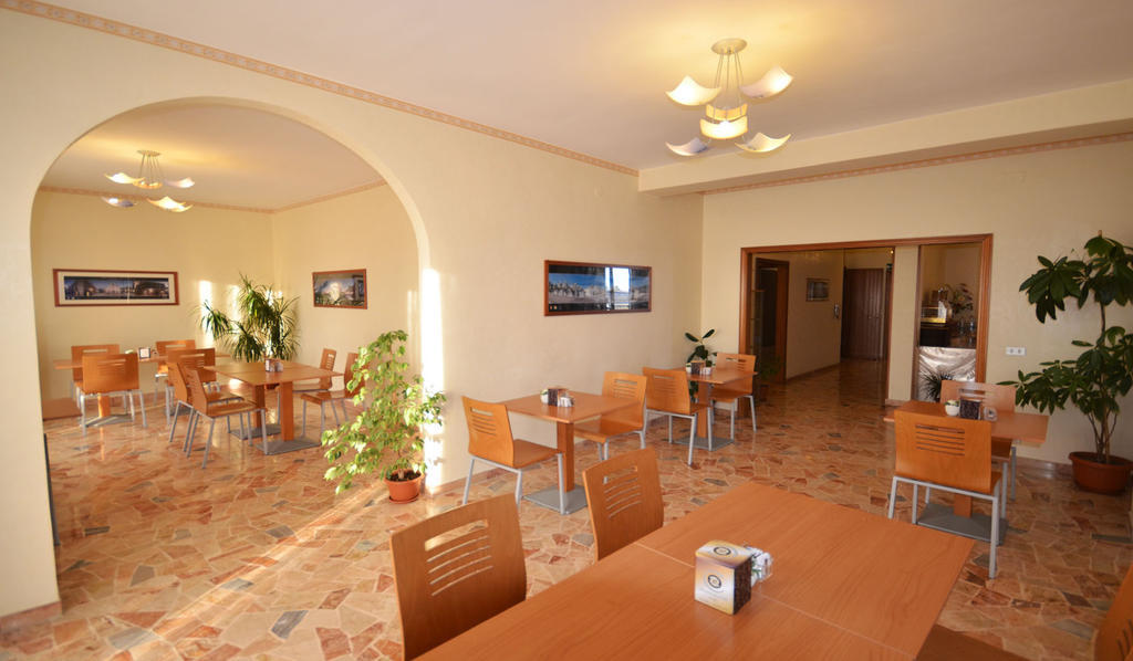 Hotel A-14 โมดูโญ ภายนอก รูปภาพ