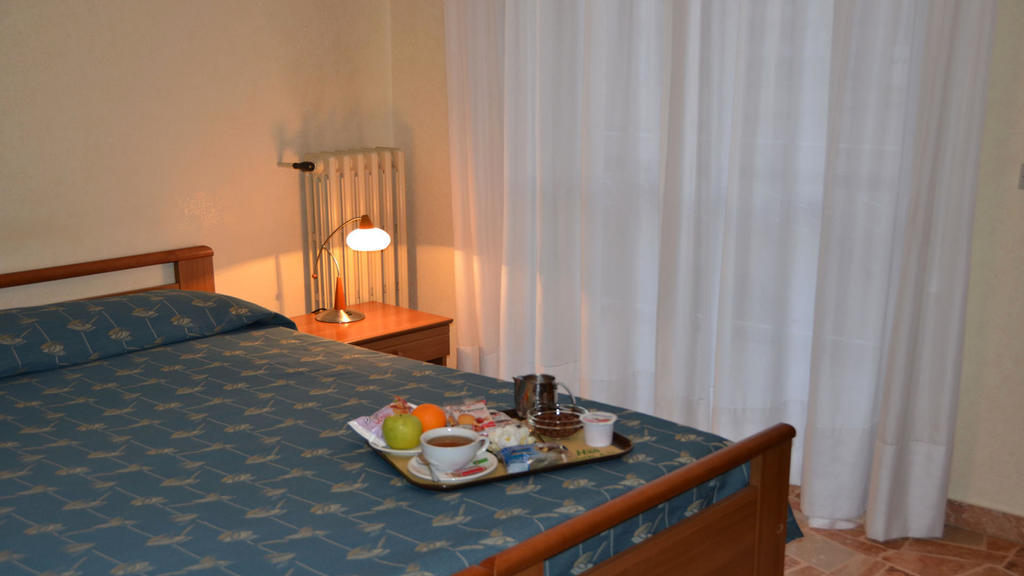 Hotel A-14 โมดูโญ ห้อง รูปภาพ