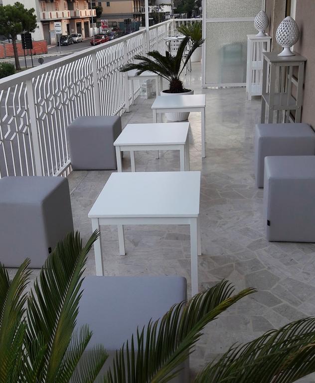 Hotel A-14 โมดูโญ ภายนอก รูปภาพ